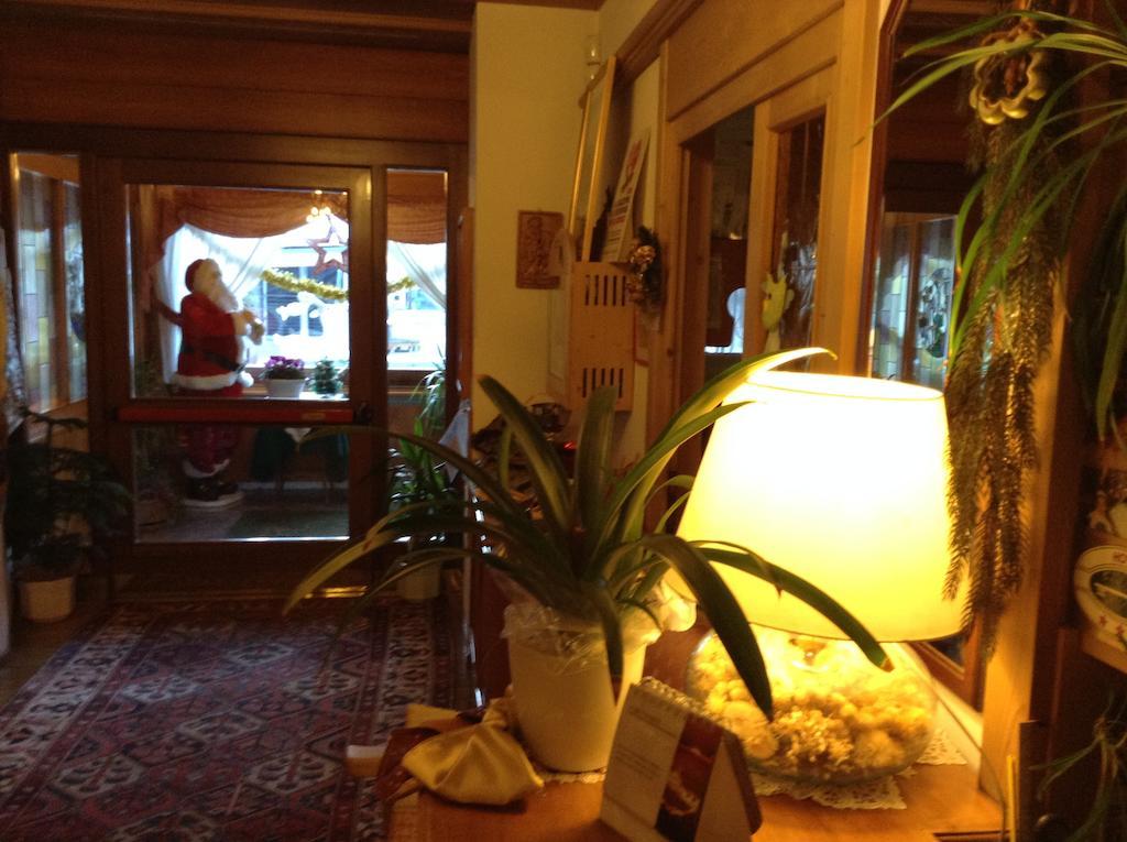 Hotel Garni St. Hubertus Madonna Zewnętrze zdjęcie